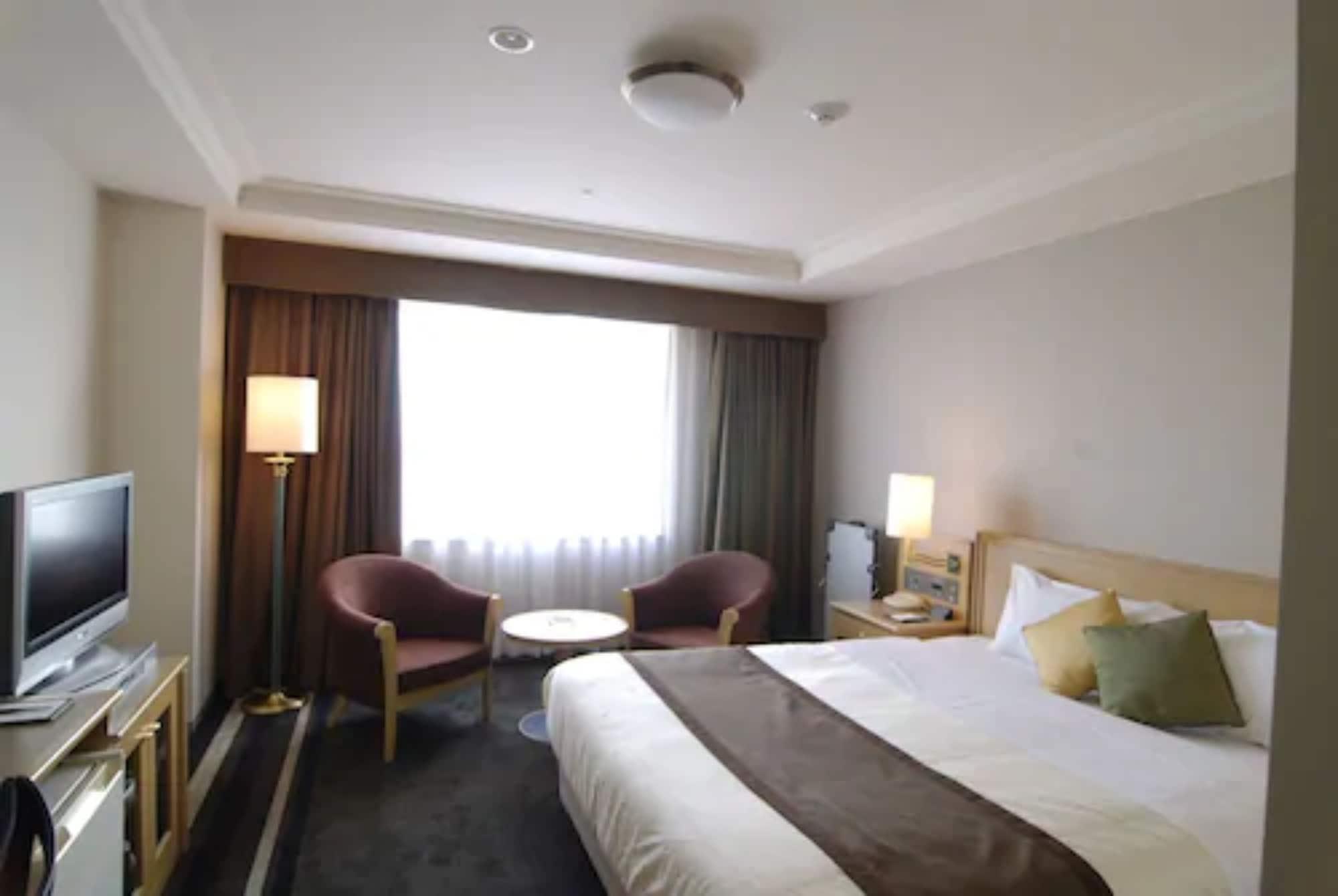 Keio Plaza Hotel Хатіодзі Екстер'єр фото