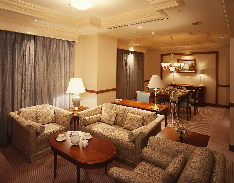 Keio Plaza Hotel Хатіодзі Екстер'єр фото